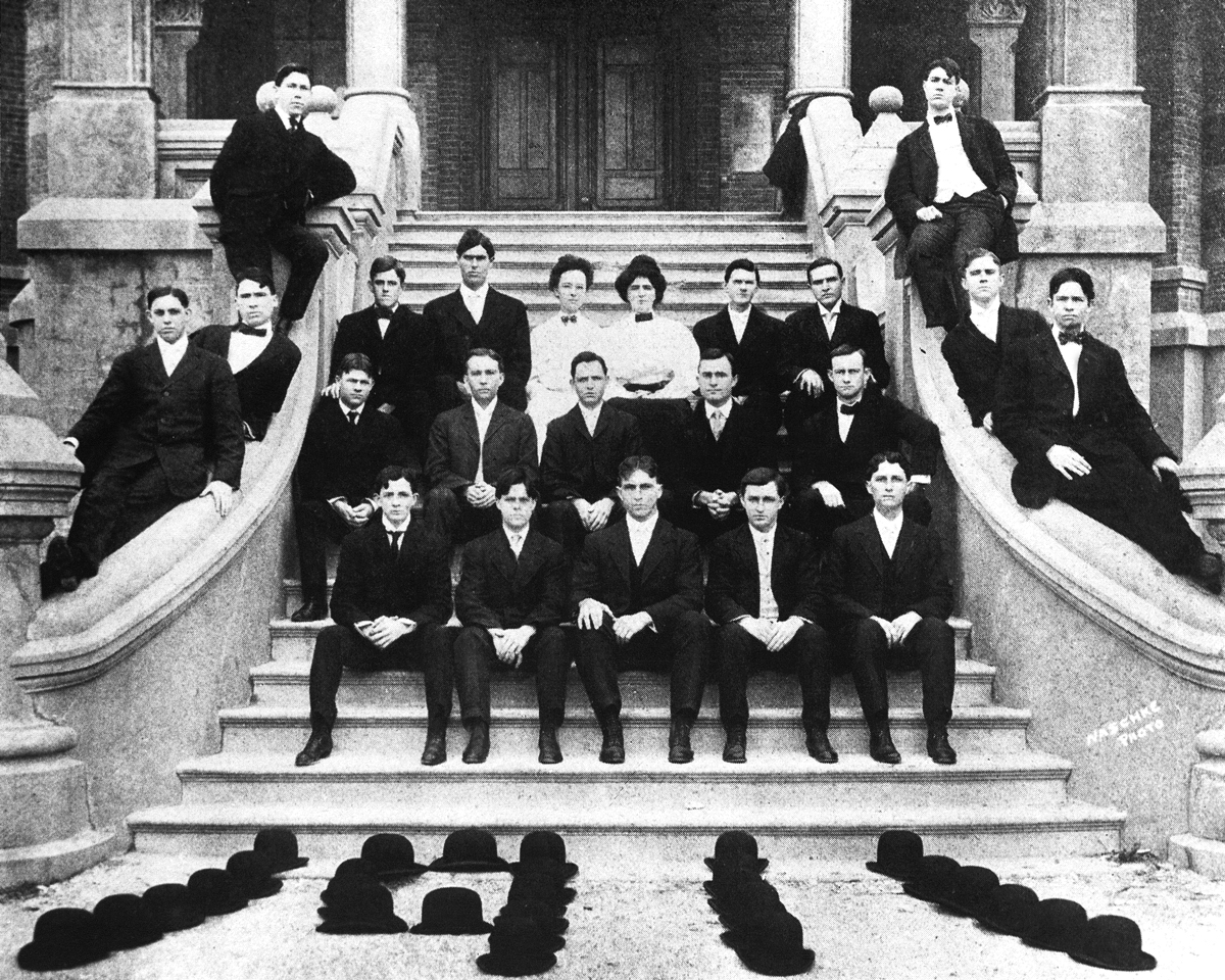 1911 UTMB School of Medicine Class Photo